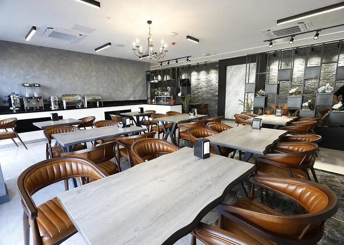 Gezgin فندق أديرني